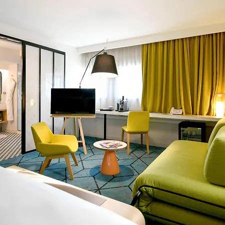 Mercure Centre Gare 4*
