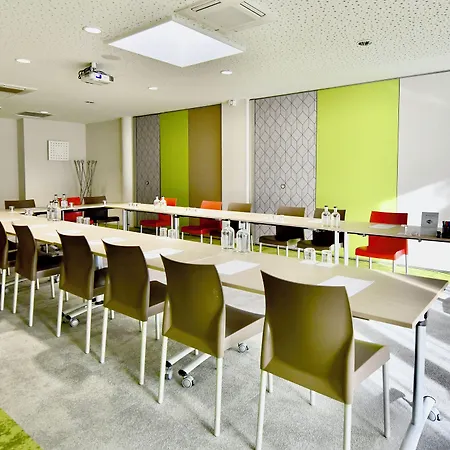 Mercure Centre Gare Hotel 4*