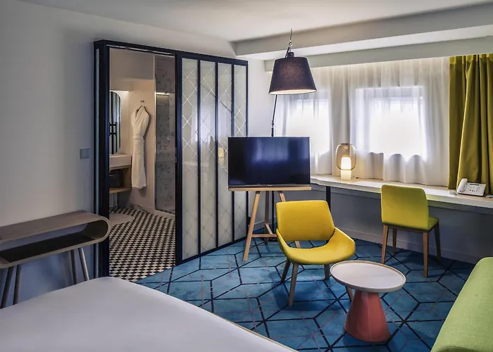 Mercure Centre Gare Hotell 4*